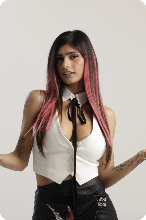 Mia Khalifa — ক্যাম্পেইন গ্যালারি